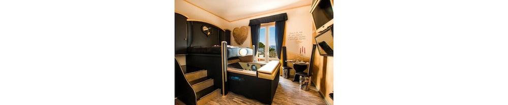 Hotel Butterfly Torre del Lago Puccini Esterno foto