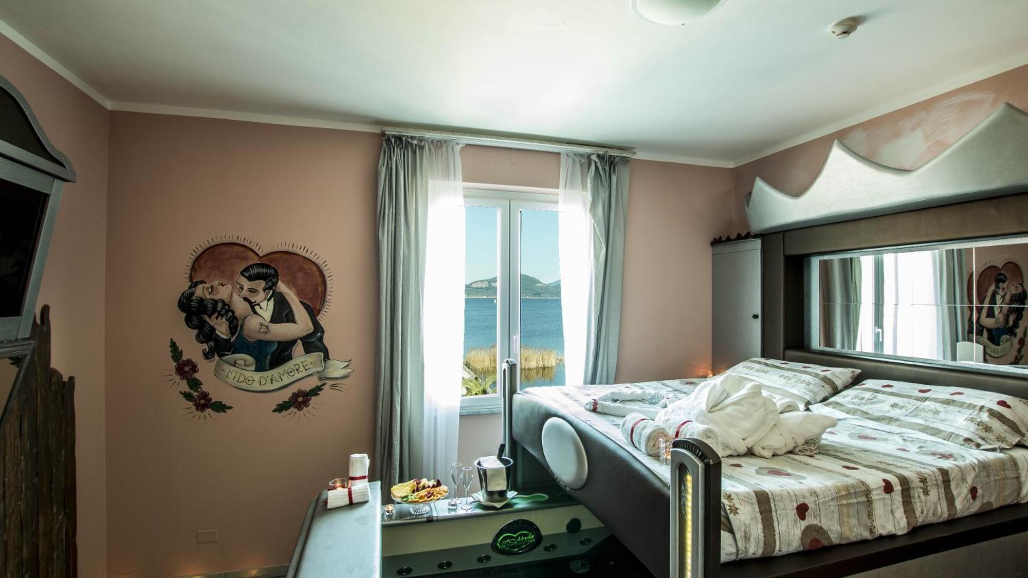 Hotel Butterfly Torre del Lago Puccini Esterno foto